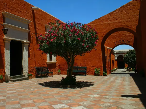 Patio del Silencio — vista 3